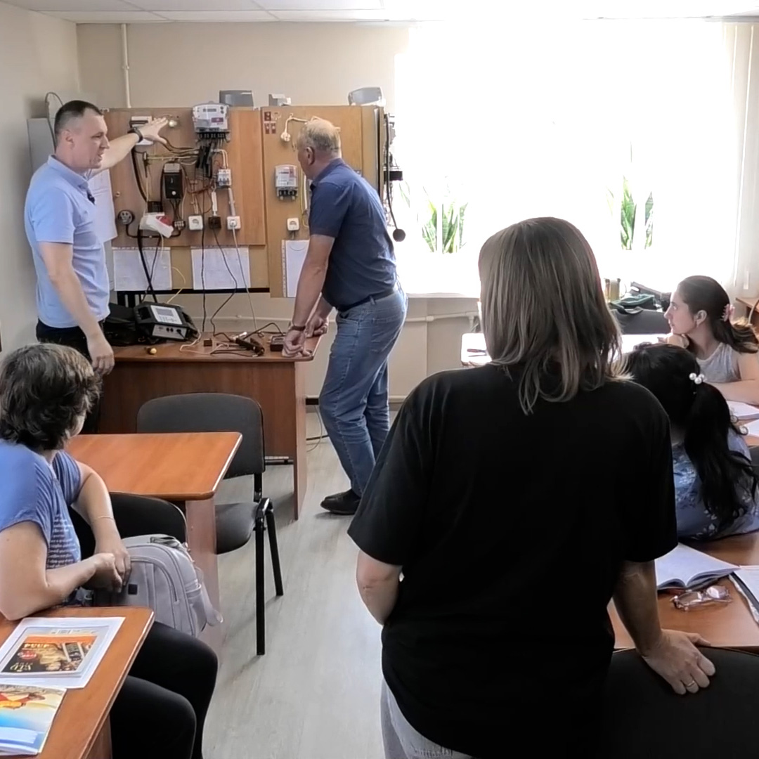 Навчання, практика та обмін досвідом: як контролери енергонагляду вдосконалюють професійні навички
